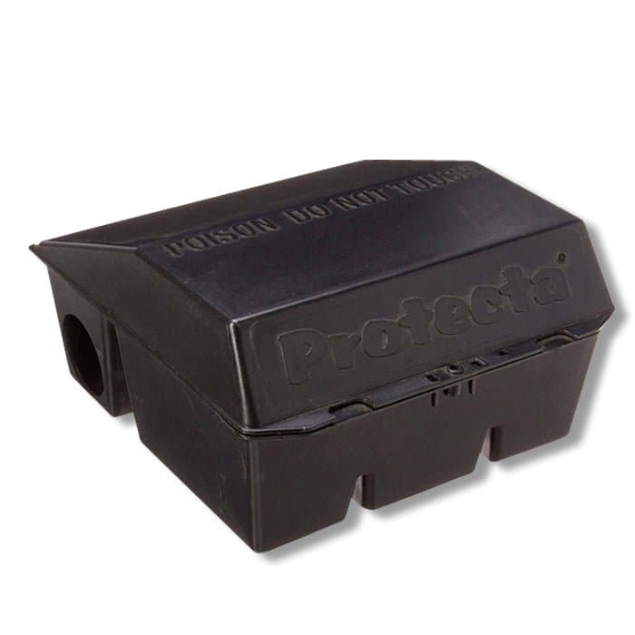 Tamper-resistant rat bait station for livestock farms